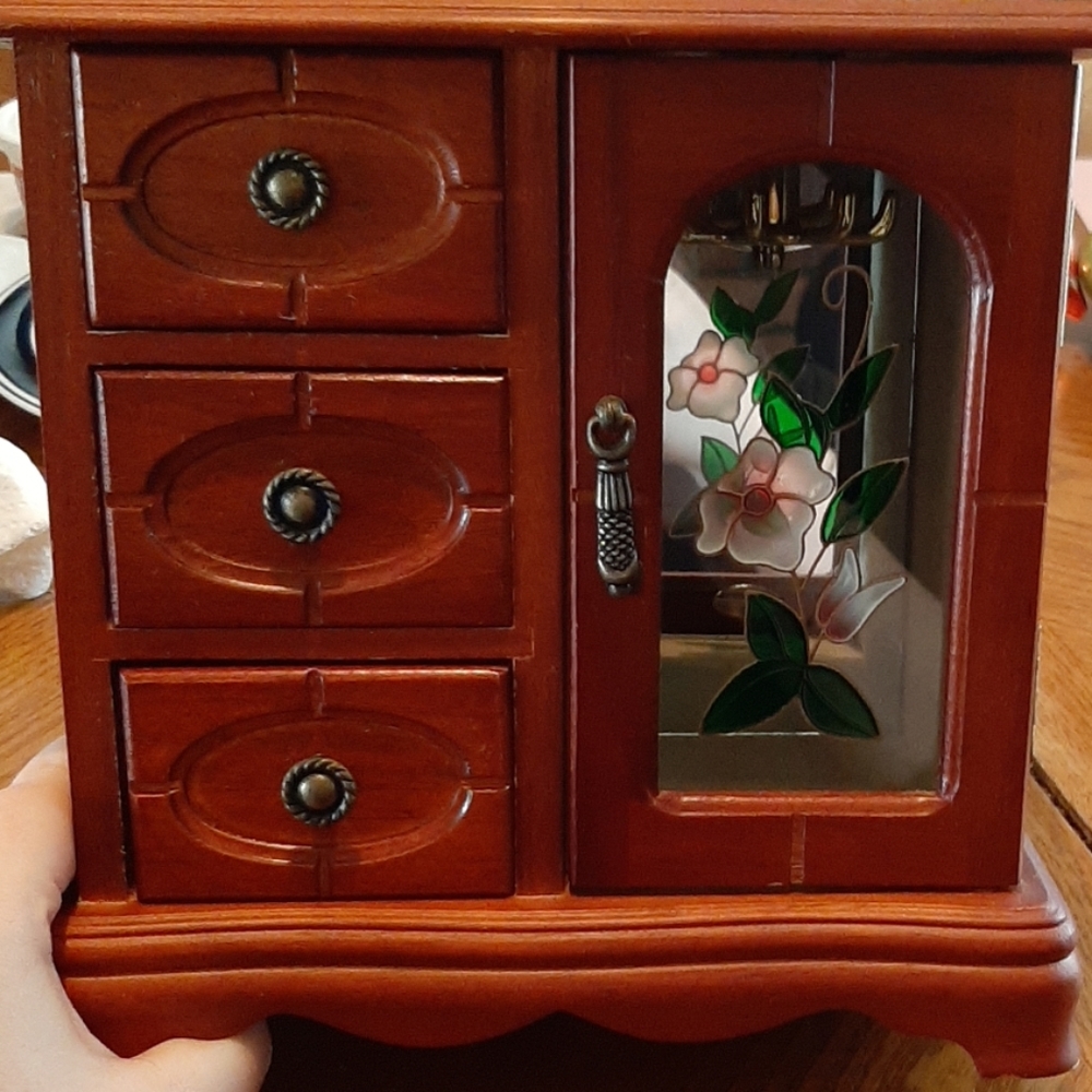 Jewelry box - Picture 4 of 4